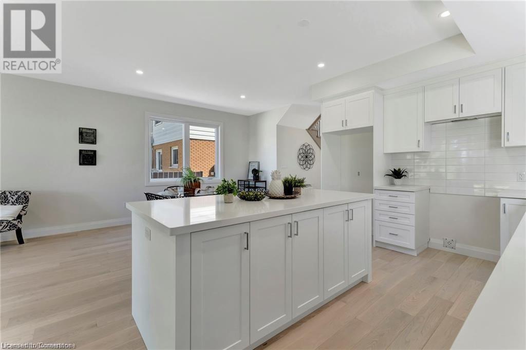 10 Blain Avenue Unit# Upper, Cambridge, Ontario  N1R 1B6 - Photo 8 - 40686091