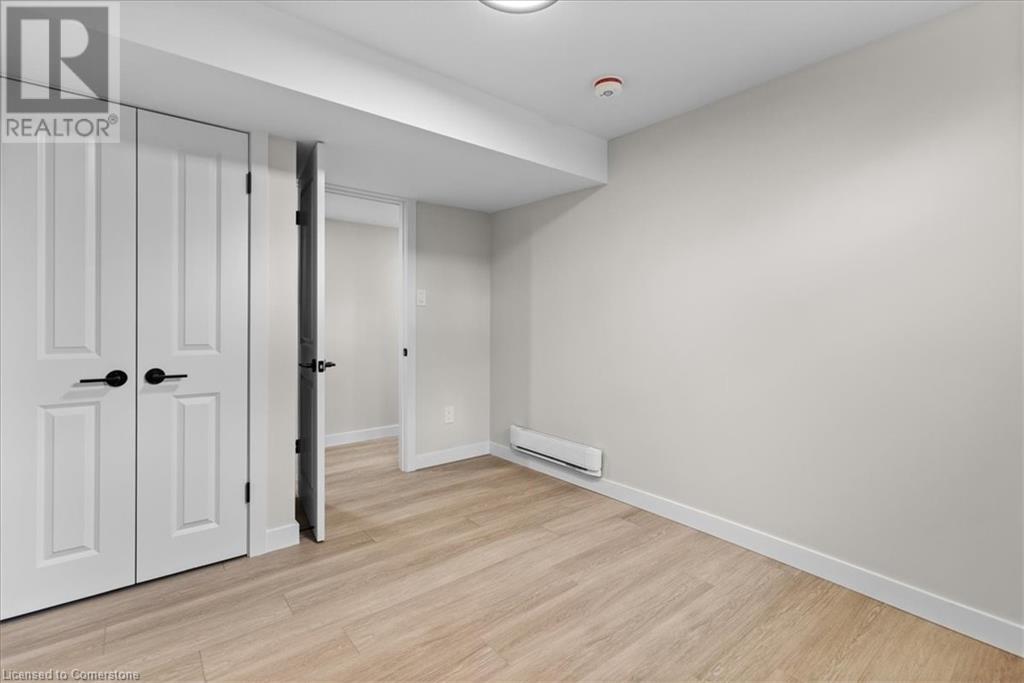 2 Pipers Green Court Unit# 2, Kitchener, Ontario  N2E 3C6 - Photo 15 - 40685527