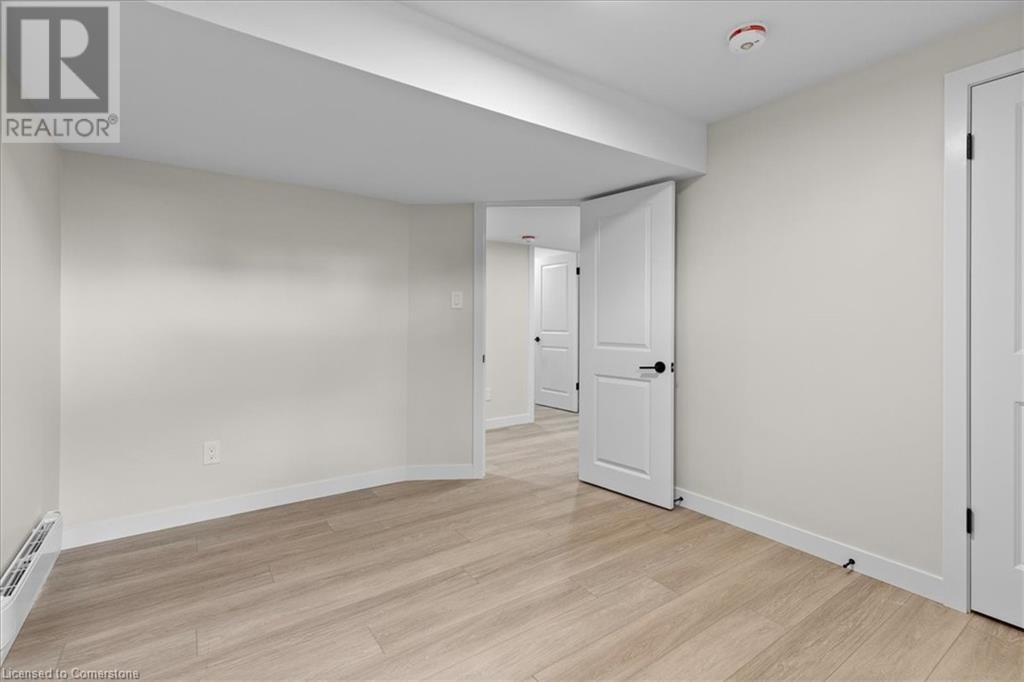 2 Pipers Green Court Unit# 2, Kitchener, Ontario  N2E 3C6 - Photo 19 - 40685527