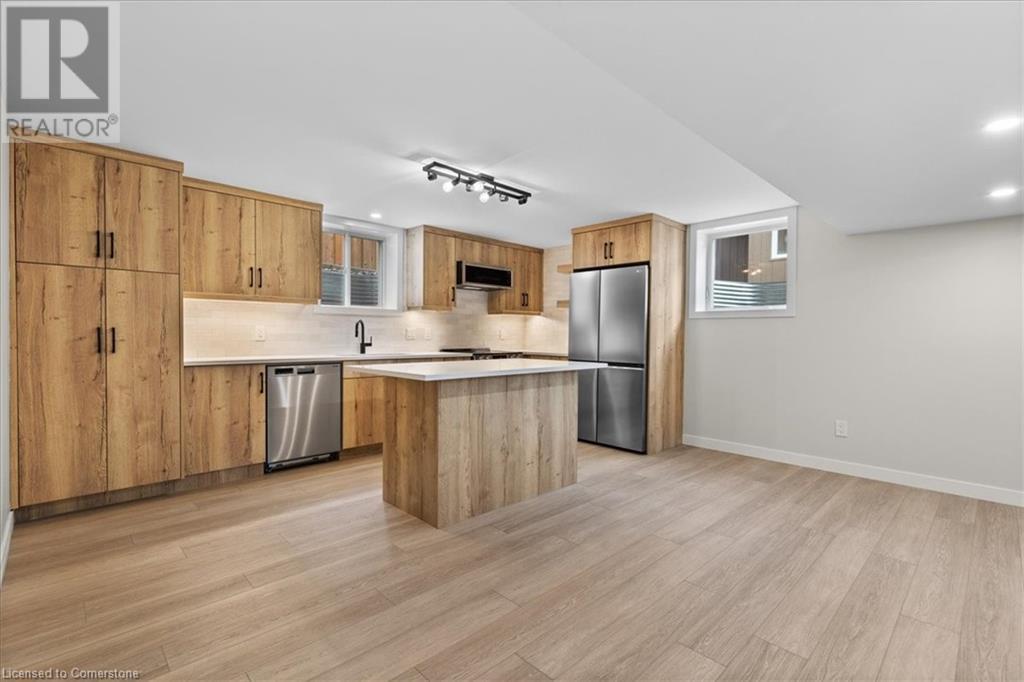 2 Pipers Green Court Unit# 2, Kitchener, Ontario  N2E 3C6 - Photo 5 - 40685527