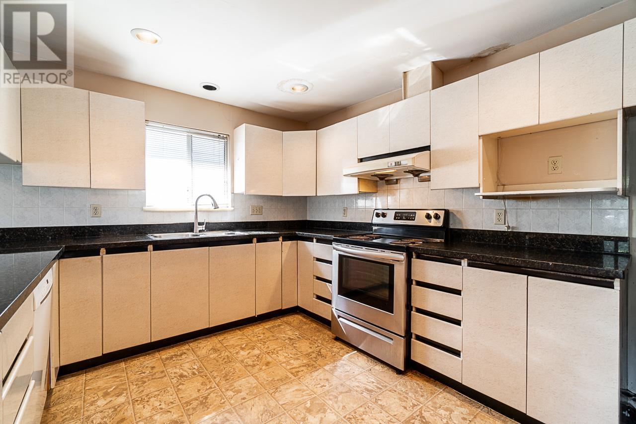 7370 12 Avenue, Burnaby, British Columbia  V3N 2J9 - Photo 8 - R2951181