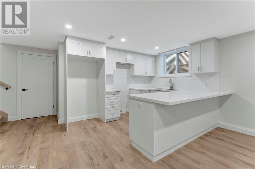 10 Blain Avenue Unit# Lower, Cambridge, Ontario  N1R 1B6 - Photo 3 - 40686093