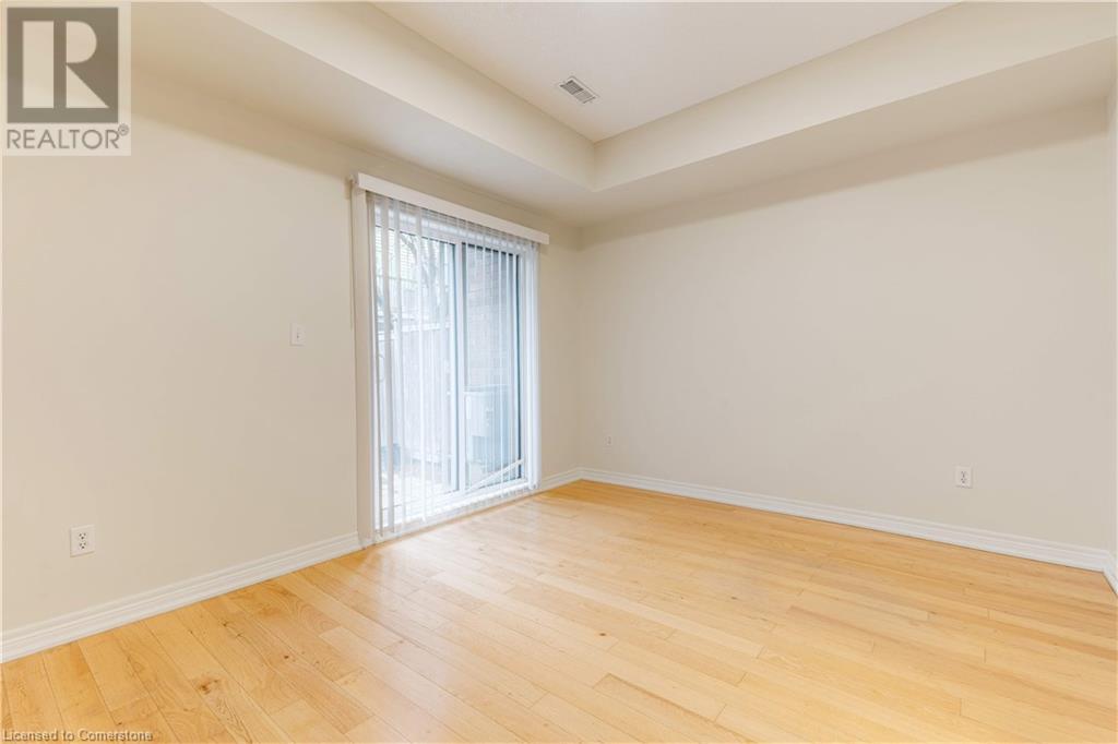 682 Summers Common, Burlington, Ontario  L7L 1A1 - Photo 33 - 40685209