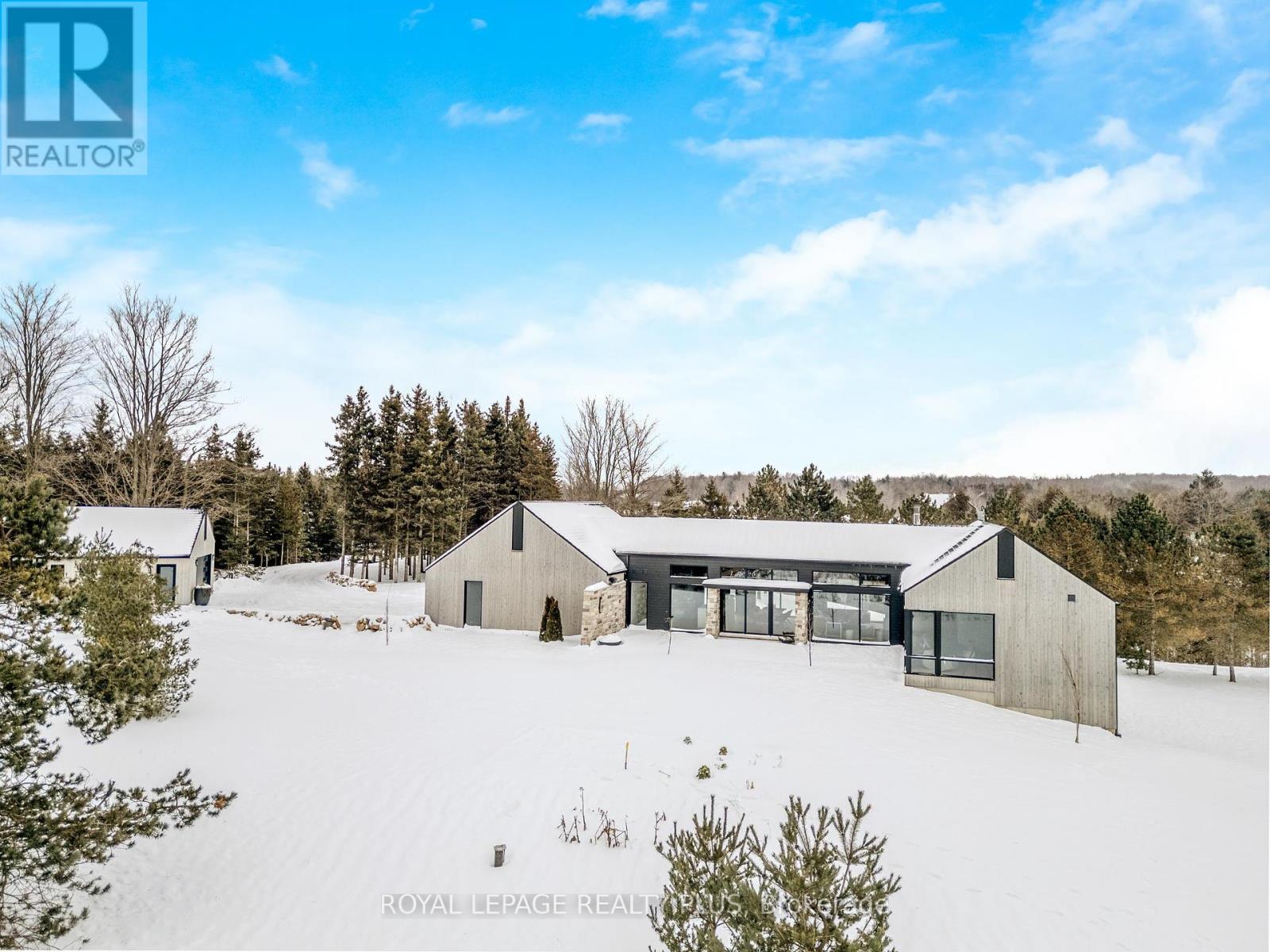 5046 Wellington 125 Road, Erin, Ontario  L7J 2L9 - Photo 7 - X9302020