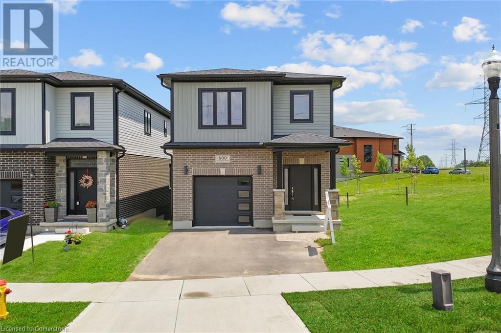 900 CHAPEL HILL Court Unit# Upper, Kitchener, Ontario