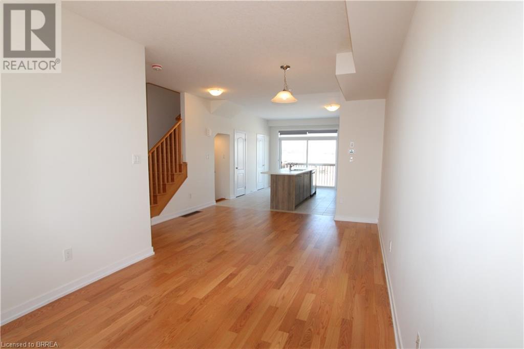 25 Baskett Street, Brantford, Ontario  N3T 0V7 - Photo 11 - 40686090