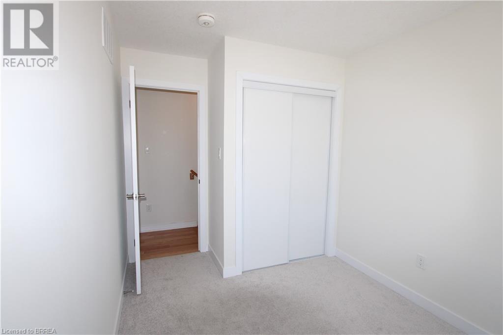 25 Baskett Street, Brantford, Ontario  N3T 0V7 - Photo 18 - 40686090