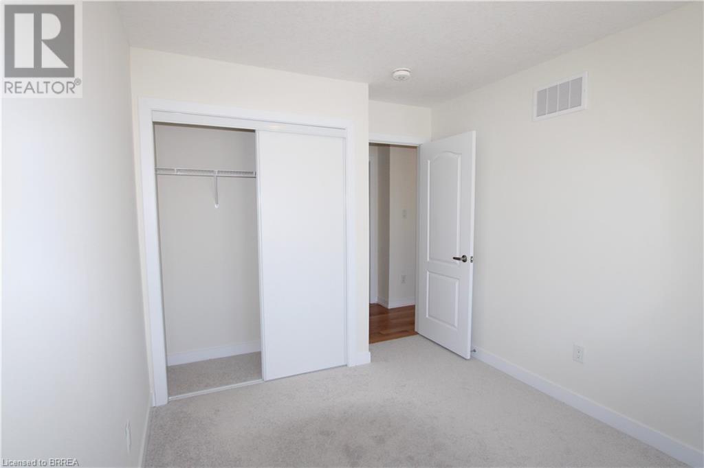 25 Baskett Street, Brantford, Ontario  N3T 0V7 - Photo 22 - 40686090