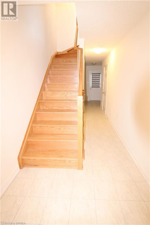 25 Baskett Street, Brantford, Ontario  N3T 0V7 - Photo 3 - 40686090