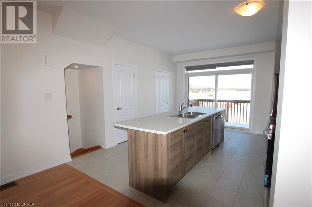 25 Baskett Street, Brantford, Ontario  N3T 0V7 - Photo 6 - 40686090