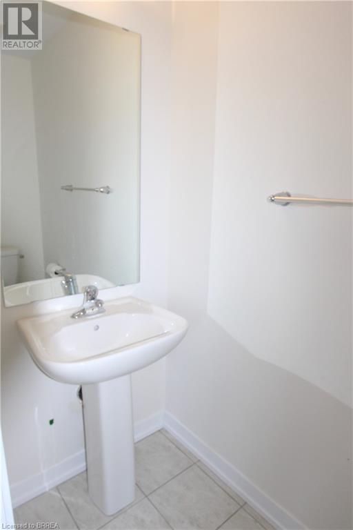 25 Baskett Street, Brantford, Ontario  N3T 0V7 - Photo 9 - 40686090