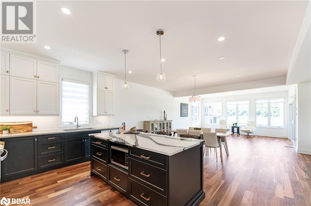 38 Magazine Street, Penetanguishene, Ontario  L9M 0W7 - Photo 8 - 40681529