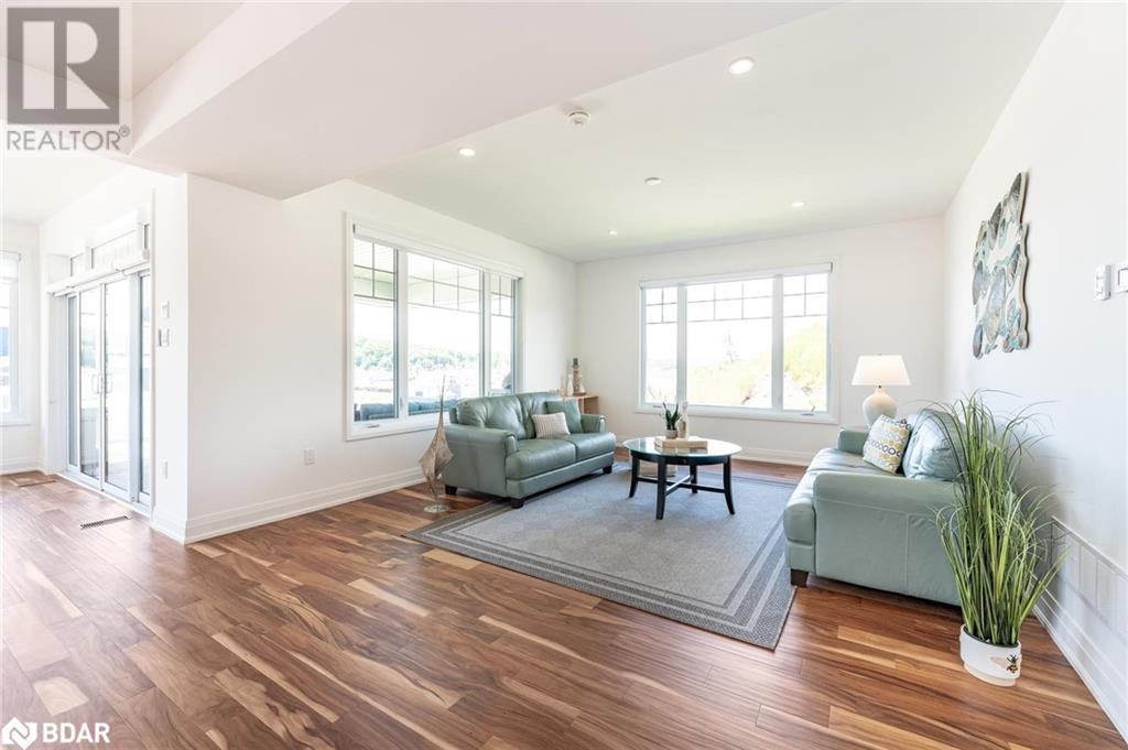 38 Magazine Street, Penetanguishene, Ontario  L9M 0W7 - Photo 15 - 40681529