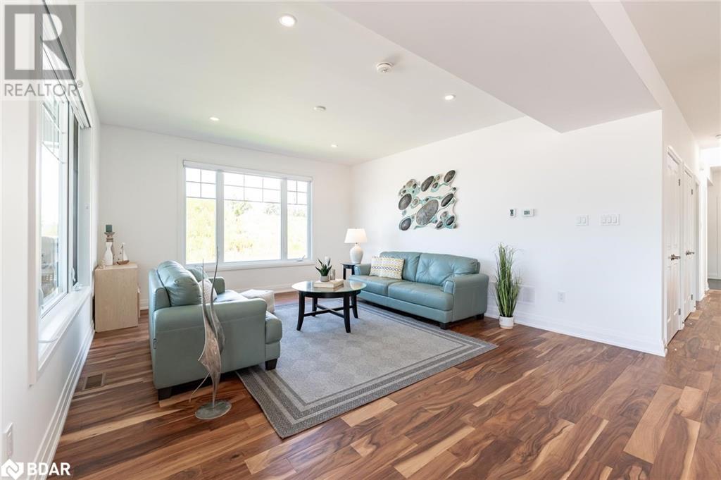 38 Magazine Street, Penetanguishene, Ontario  L9M 0W7 - Photo 14 - 40681529