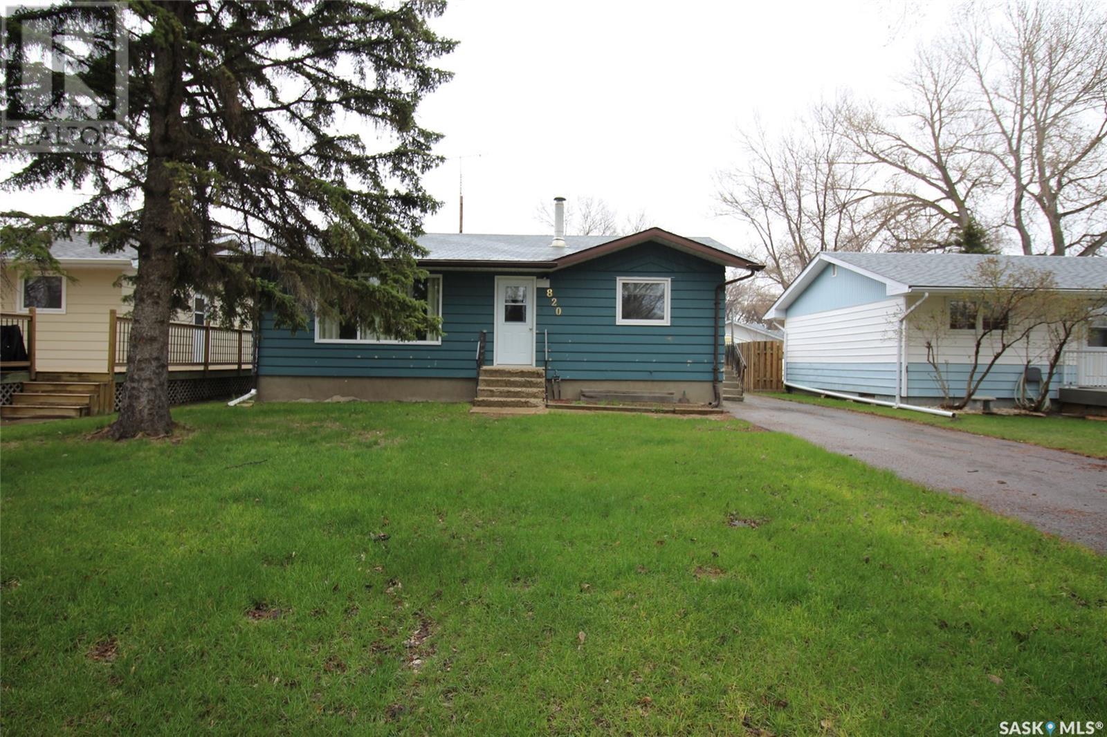 Property at 820 3rd STREET E image 1
