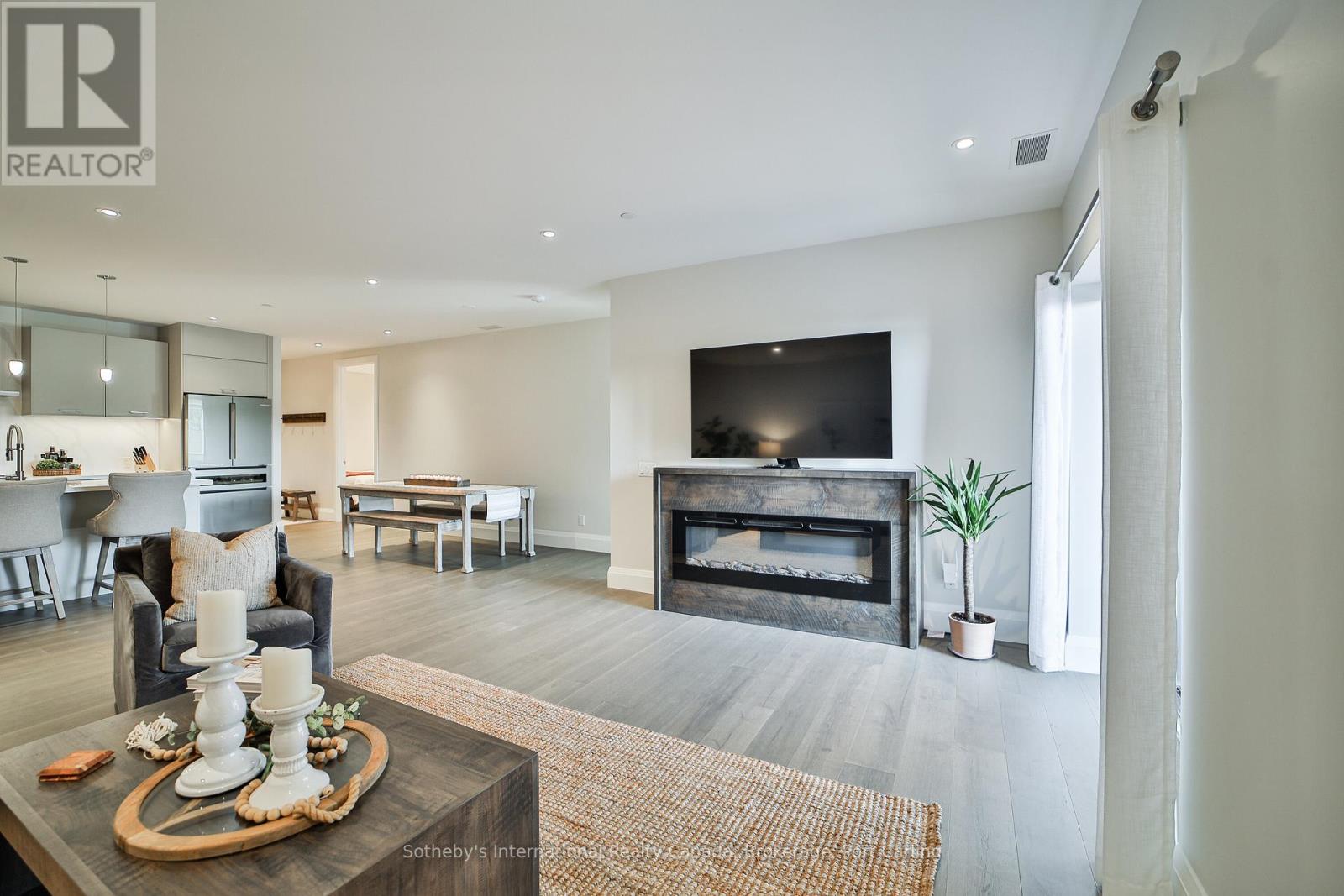 002 - 727 Grandview Drive, Huntsville, Ontario  P1H 2J5 - Photo 5 - X10439344