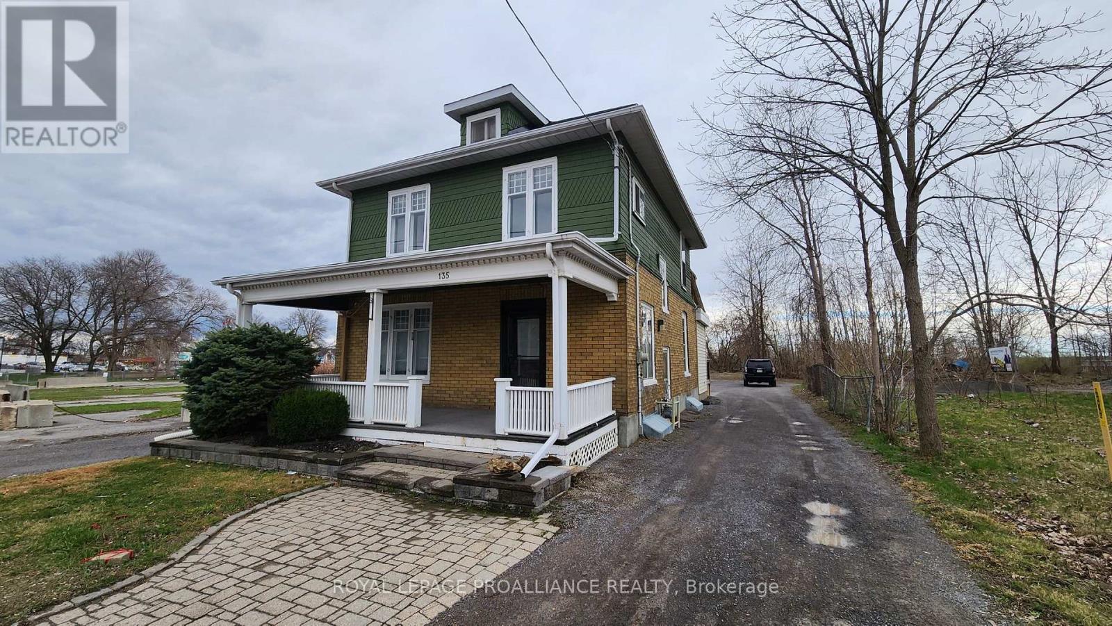 135 DUNDAS STREET E, belleville, Ontario