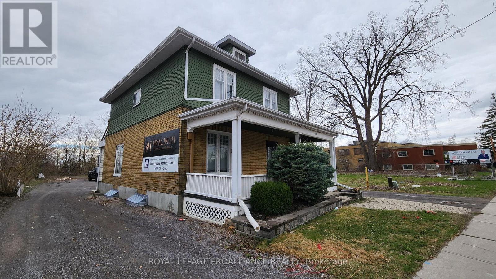 135 Dundas Street E, Belleville, Ontario  K8N 1C3 - Photo 2 - X11898046