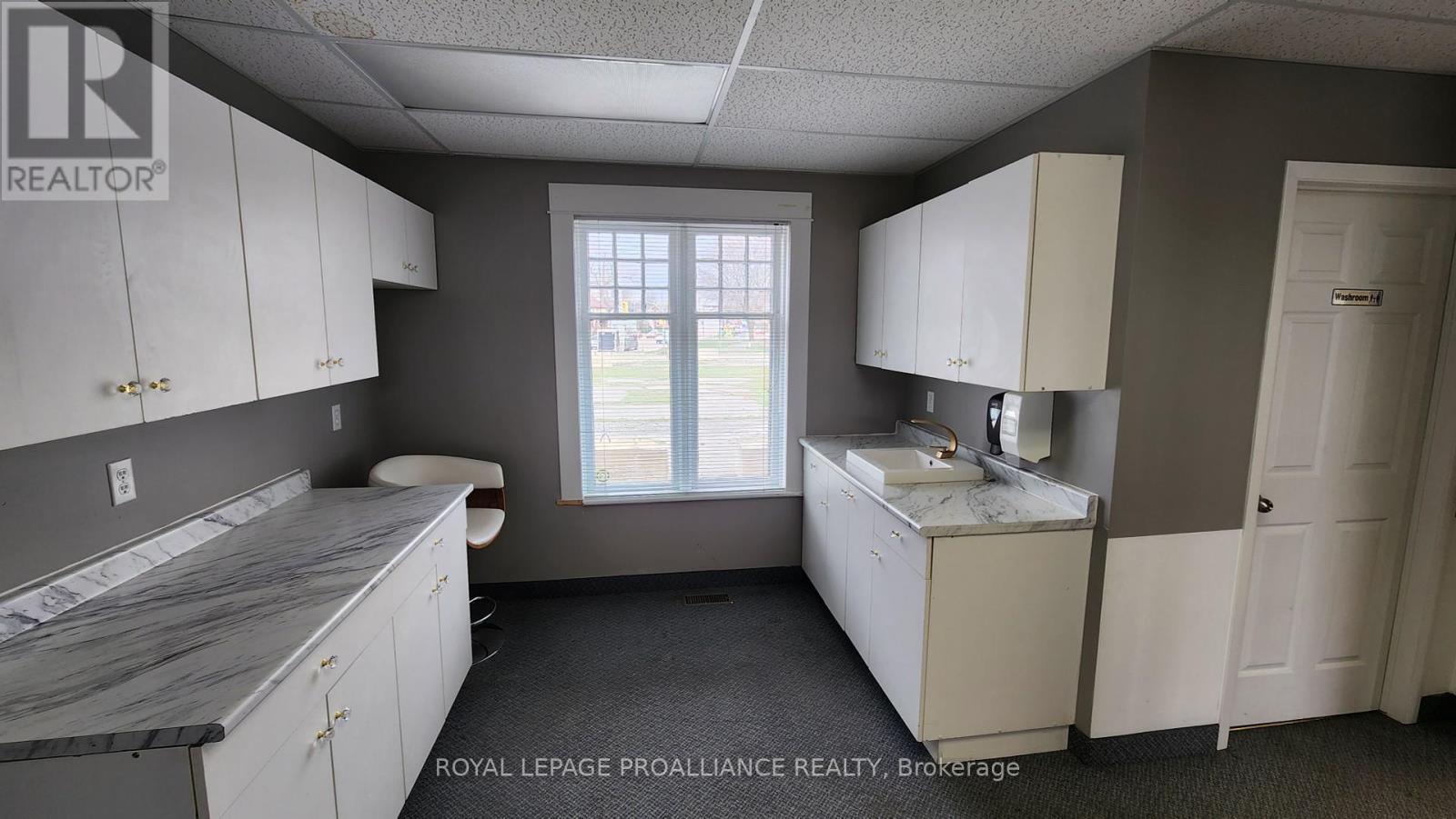 135 Dundas Street E, Belleville, Ontario  K8N 1C3 - Photo 6 - X11898046