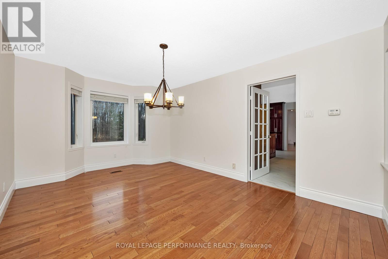 1141 Meadow Lane Road, Ottawa, Ontario  K4C 1C3 - Photo 6 - X11824332
