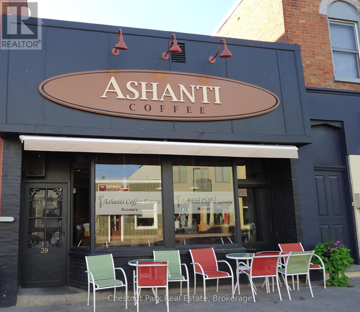 39 Bruce Street S, Blue Mountains, Ontario  N0H 2P0 - Photo 2 - X11898033