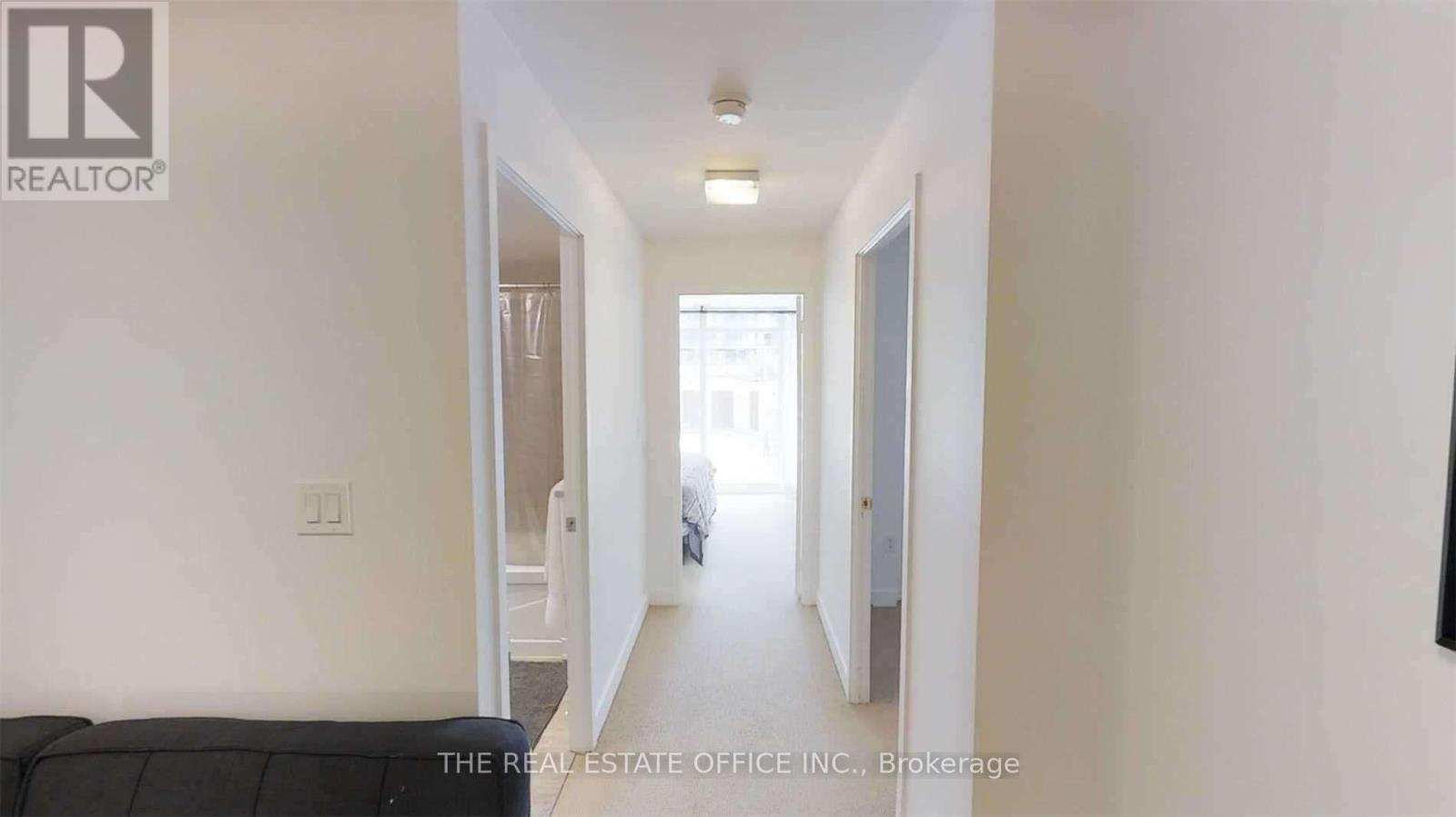 G21 - 16 Capreol Court, Toronto, Ontario  M5V 4A3 - Photo 15 - C11898071