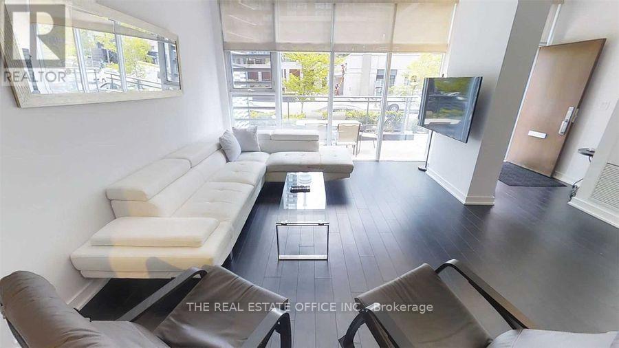 G21 - 16 Capreol Court, Toronto, Ontario  M5V 4A3 - Photo 6 - C11898071