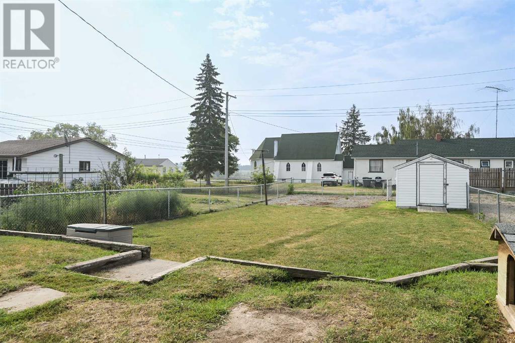 533 2nd Avenue, Elnora, Alberta  T0M 0Y0 - Photo 35 - A2184099