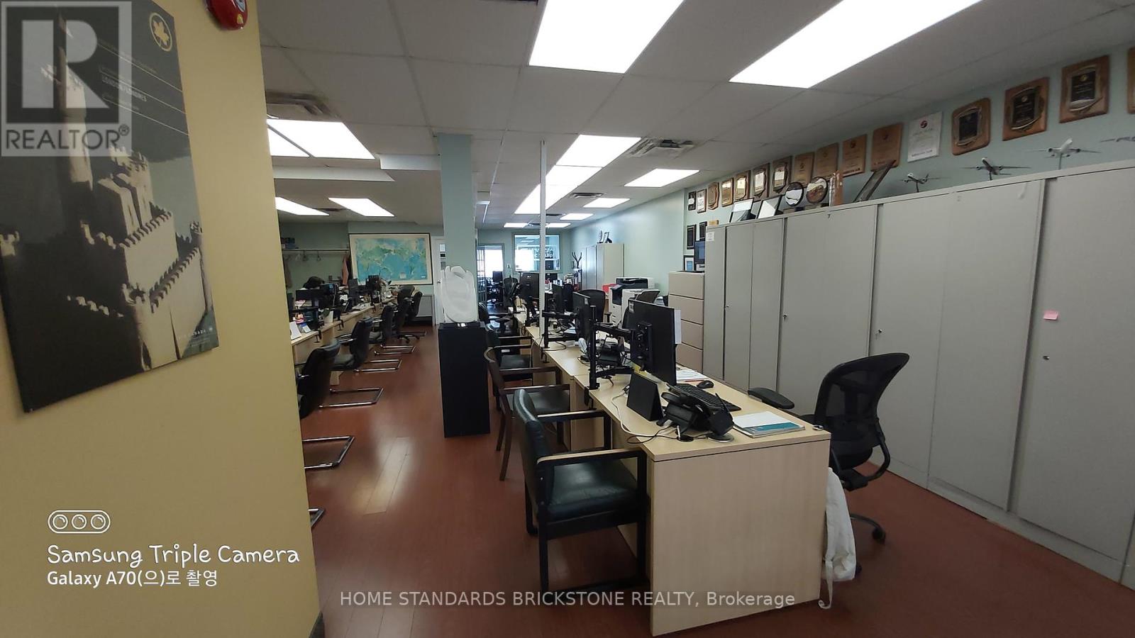 100 - 721 Bloor Street W, Toronto, Ontario  M6G 1L5 - Photo 3 - C11898170