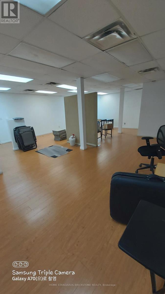 202 - 719 Bloor Street W, Toronto, Ontario  M6G 1L5 - Photo 5 - C11898175