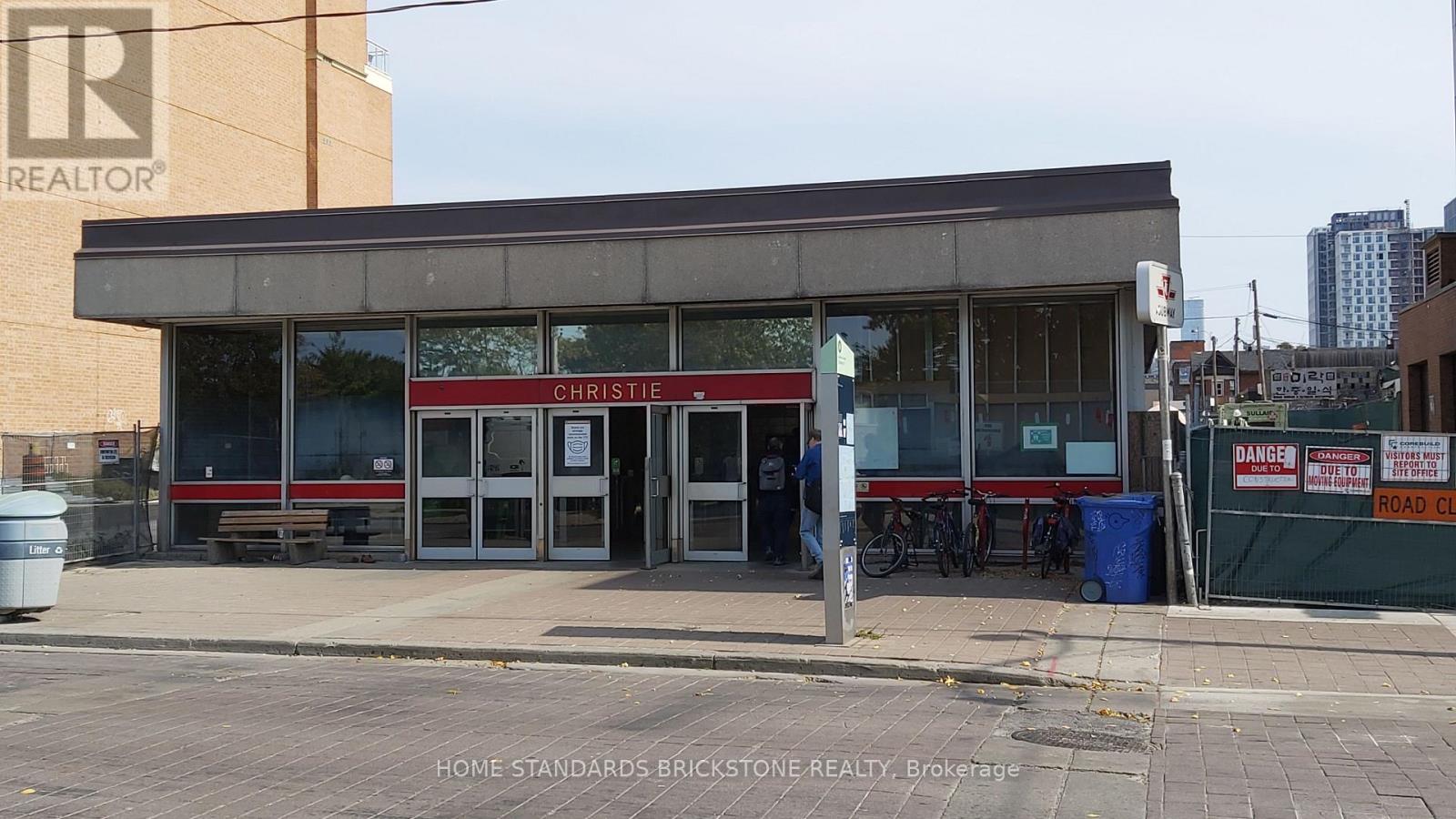 203 - 719 Bloor Street W, Toronto, Ontario  M6G 1L5 - Photo 7 - C11898177