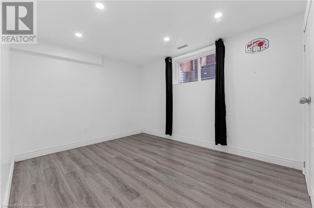 11 Netherwood RoadKitchener, Ontario  N2P 0B7 - Photo 29 - 40683544