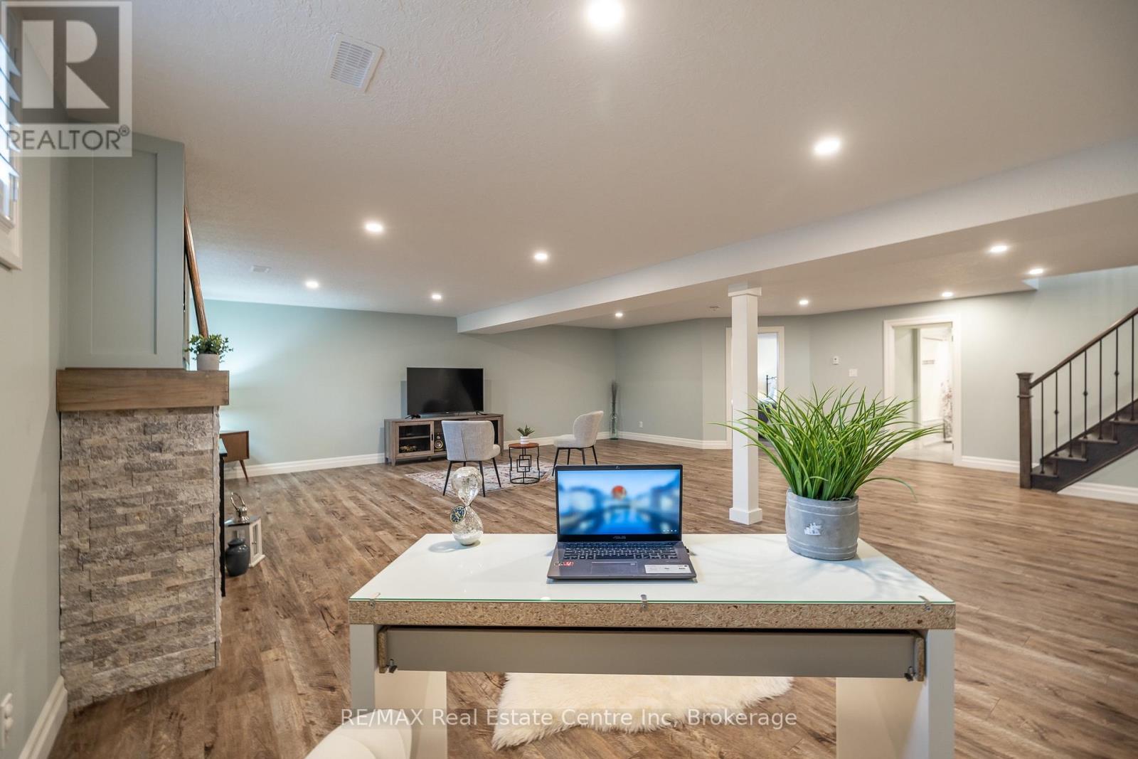 430 Keeso Lane, North Perth, Ontario  N2W 0J3 - Photo 35 - X11898253