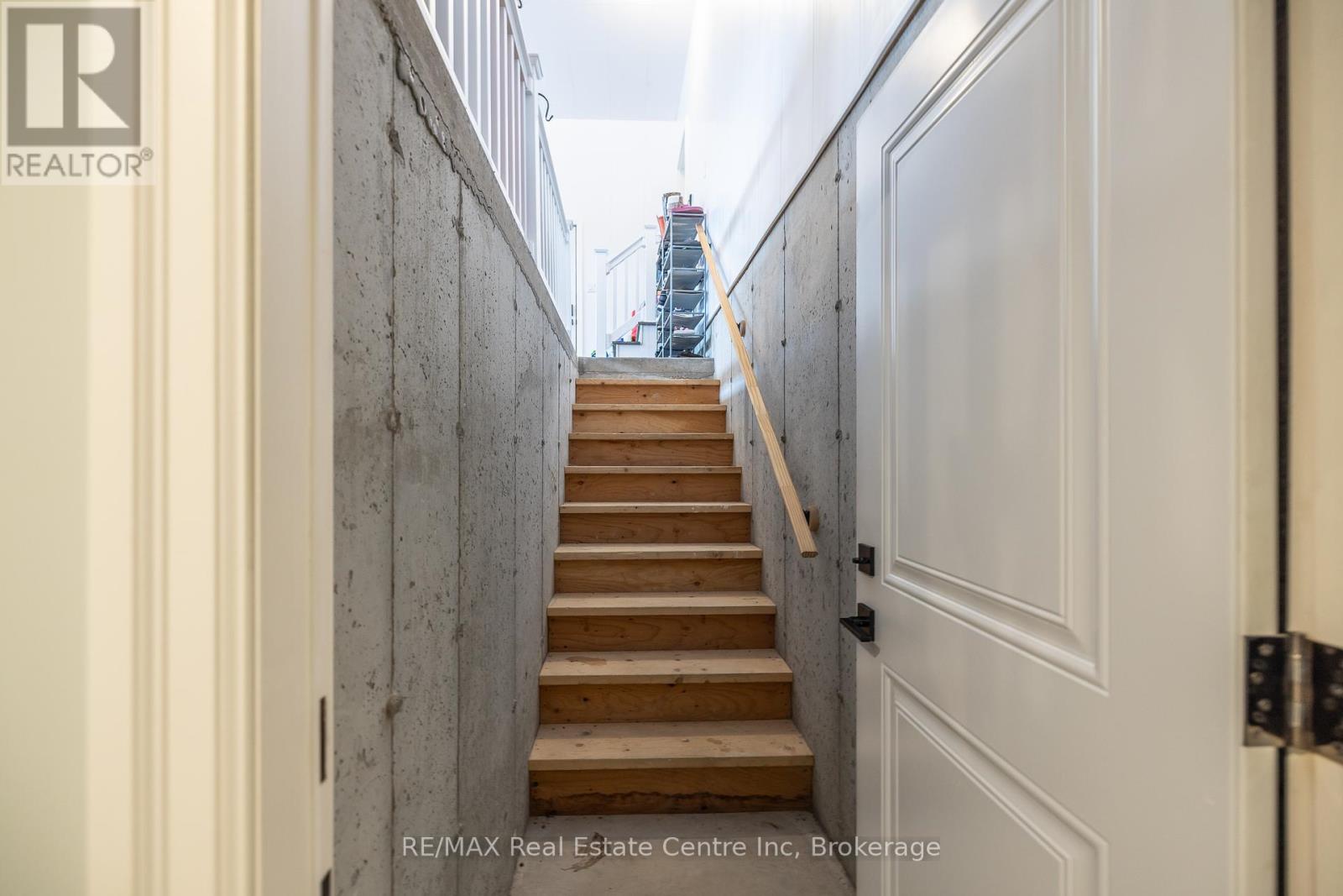 430 Keeso Lane, North Perth, Ontario  N2W 0J3 - Photo 37 - X11898253