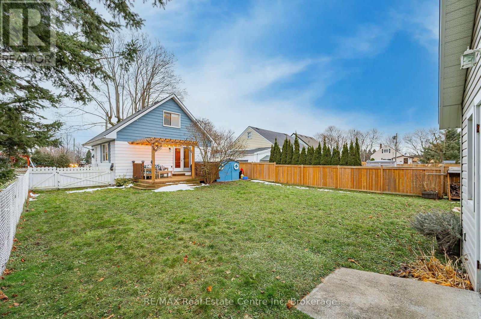 5 Churchill Crescent E, Centre Wellington, Ontario  N1M 1A6 - Photo 24 - X11897034