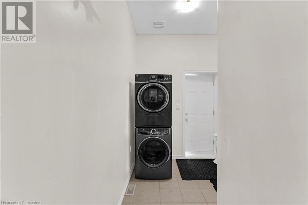 11 Netherwood RoadKitchener, Ontario  N2P 0B7 - Photo 14 - 40686147