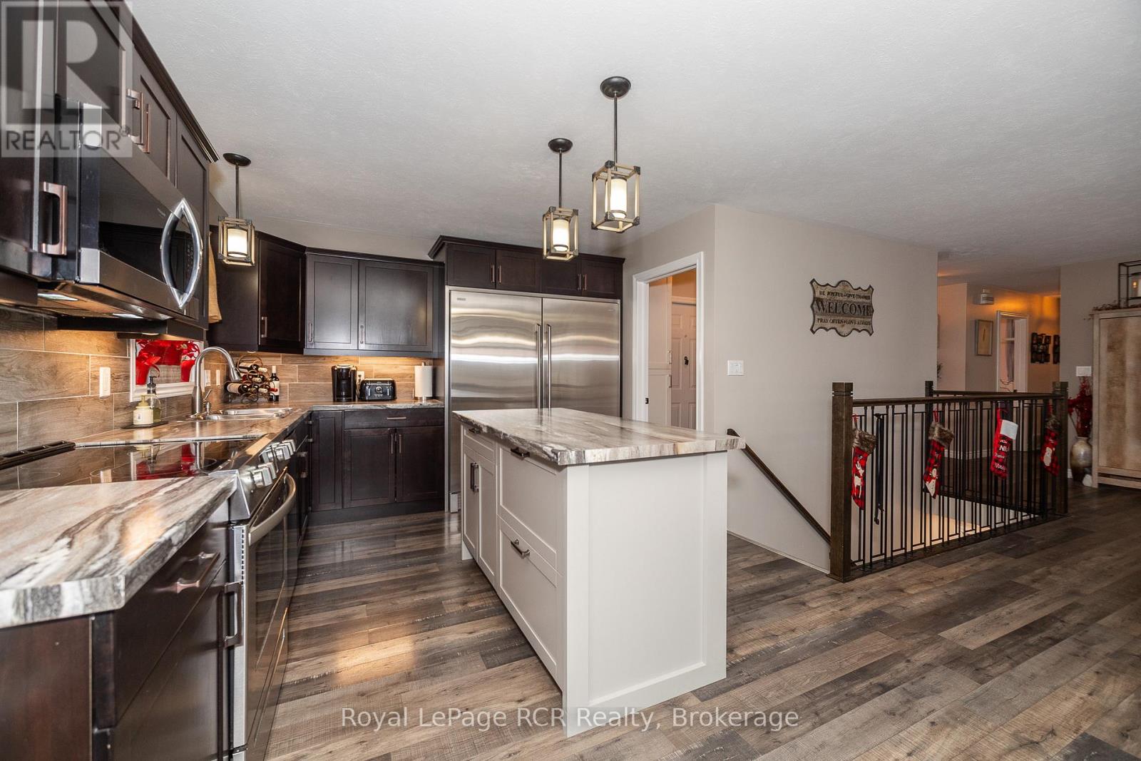 107 Mary Avenue, Georgian Bluffs, Ontario  N4K 5N5 - Photo 11 - X11822914