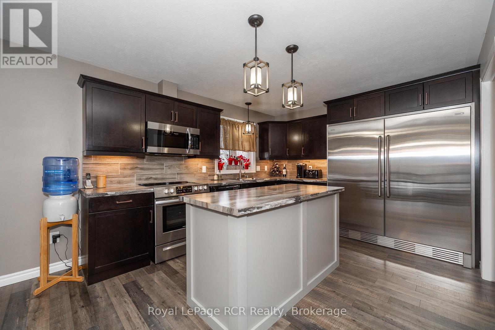 107 Mary Avenue, Georgian Bluffs, Ontario  N4K 5N5 - Photo 12 - X11822914