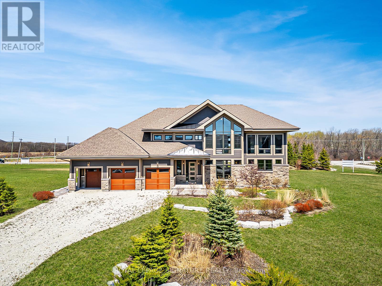 11 Windrose Valley Boulevard, Clearview, Ontario  L9Y 0K2 - Photo 3 - S11882528