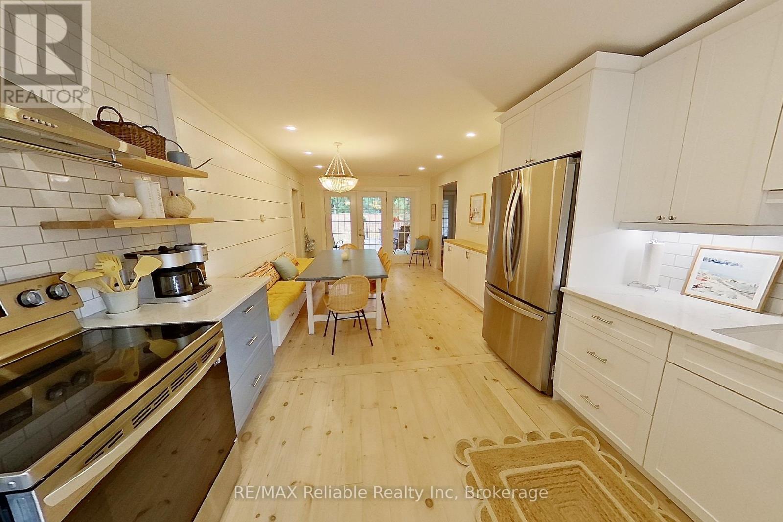 31 Glass Street, Bluewater, Ontario  N0M 1G0 - Photo 15 - X11898344