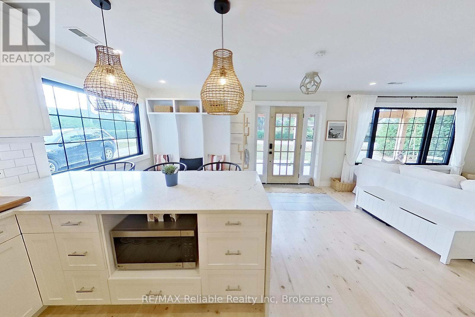 31 Glass Street, Bluewater, Ontario  N0M 1G0 - Photo 18 - X11898344