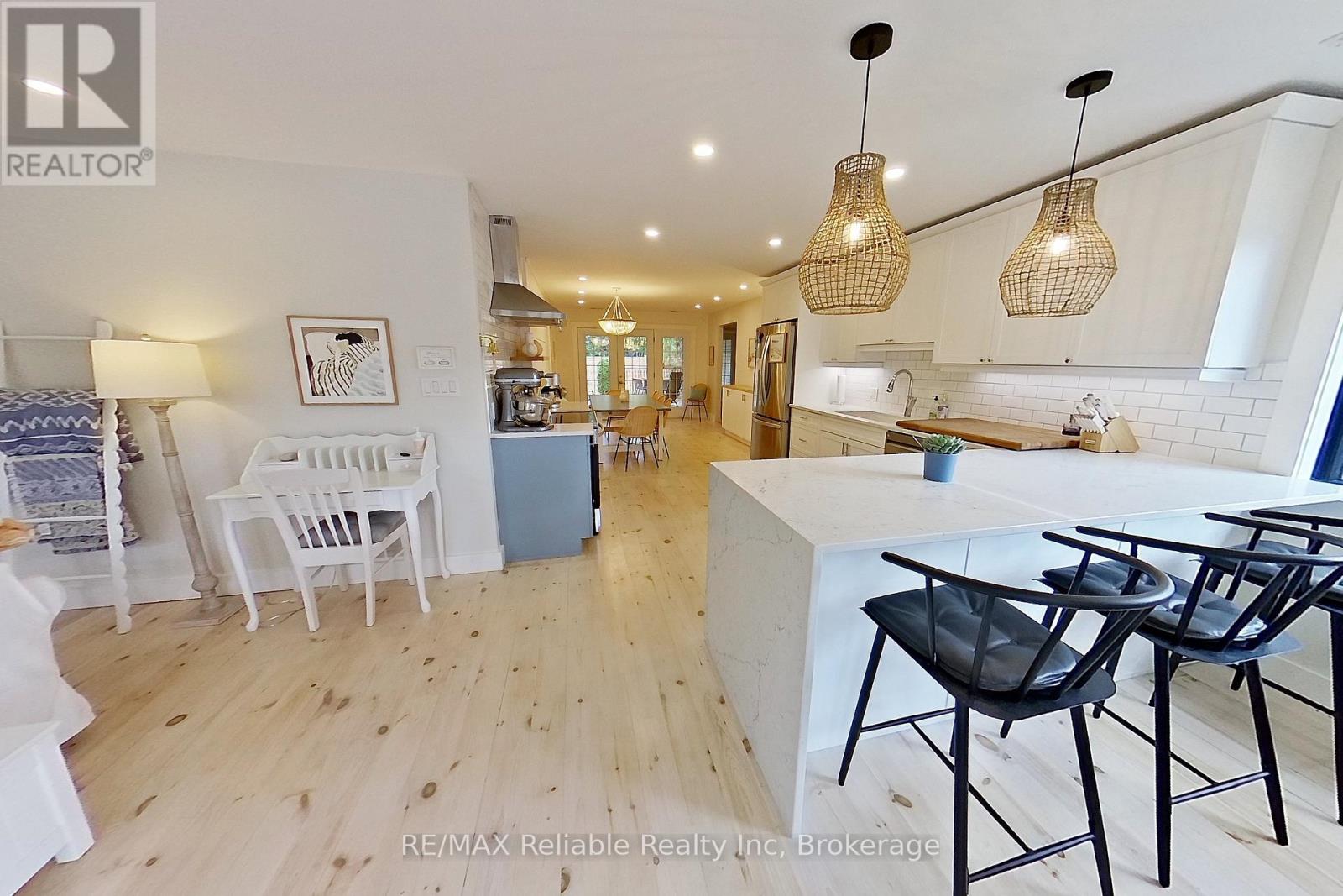 31 Glass Street, Bluewater, Ontario  N0M 1G0 - Photo 8 - X11898344