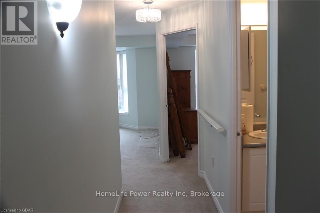 211 - 20 St George Street, Kitchener, Ontario  N2G 2S7 - Photo 3 - X11822623