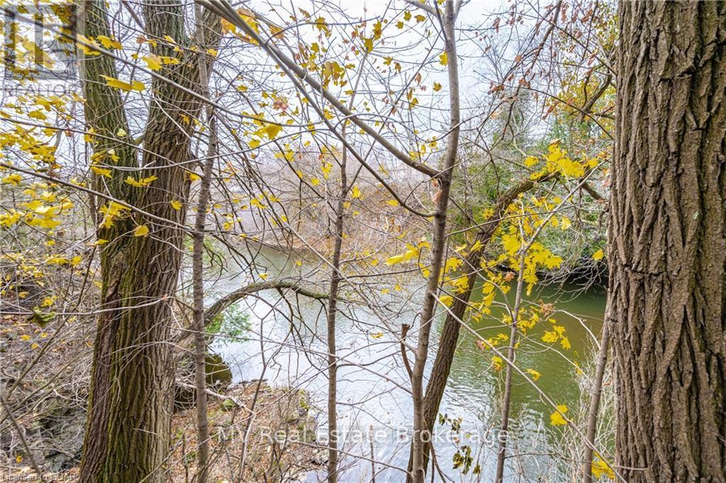 102 - 245 Queen Street West, Centre Wellington, Ontario  N1M 3R6 - Photo 32 - X11822717