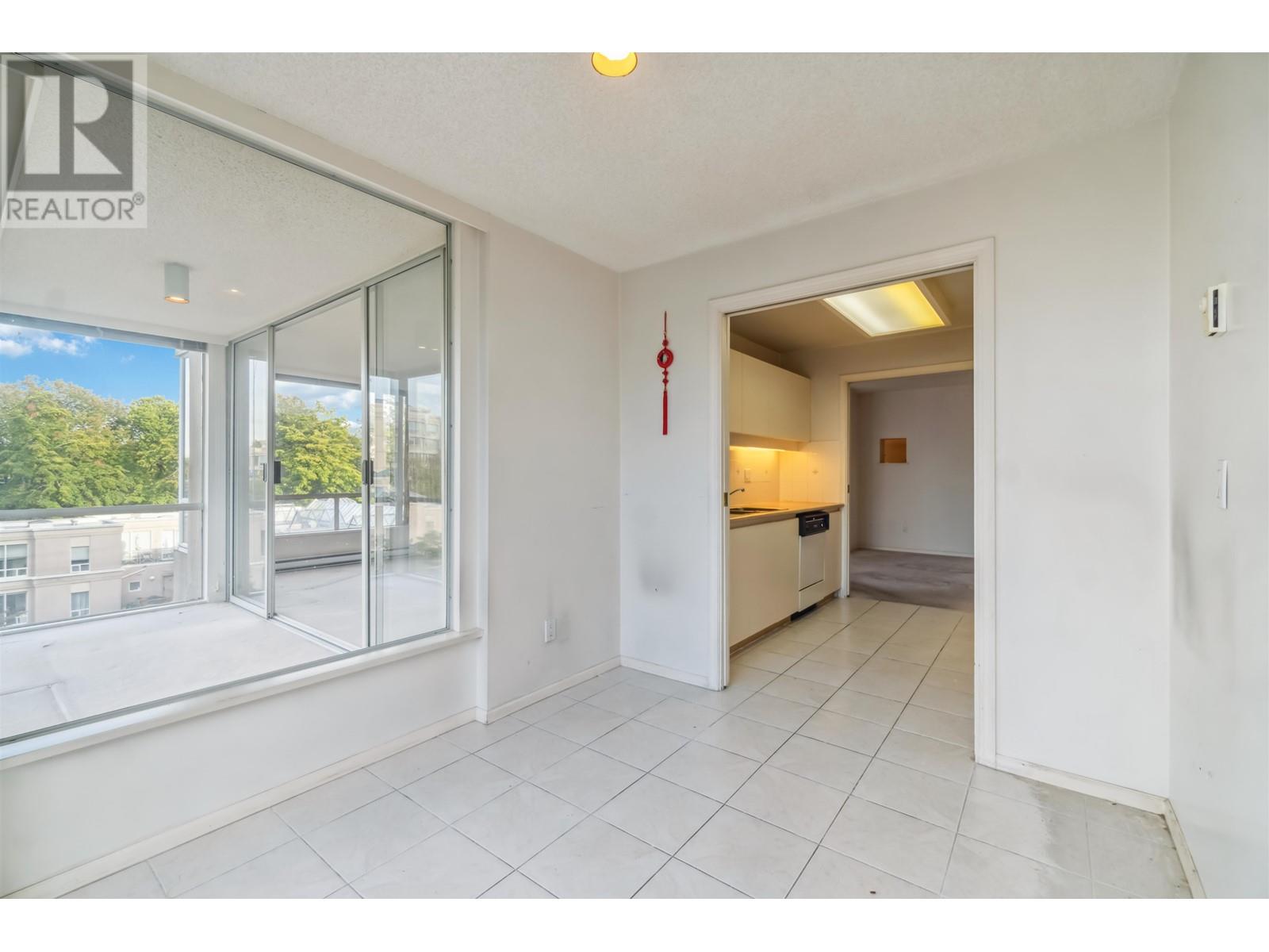 Listing Picture 14 of 31 : 503 2668 ASH STREET, Vancouver / 溫哥華 - 魯藝地產 Yvonne Lu Group - MLS Medallion Club Member