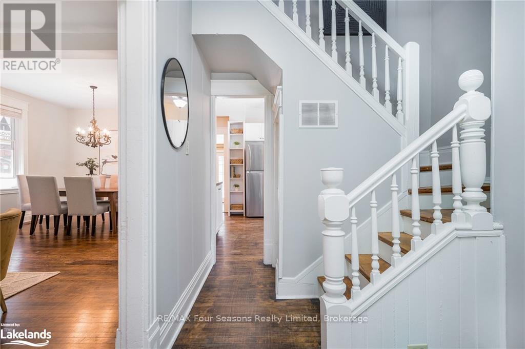 114 Cedar Street, Collingwood, Ontario  L9Y 3A6 - Photo 4 - S10437773