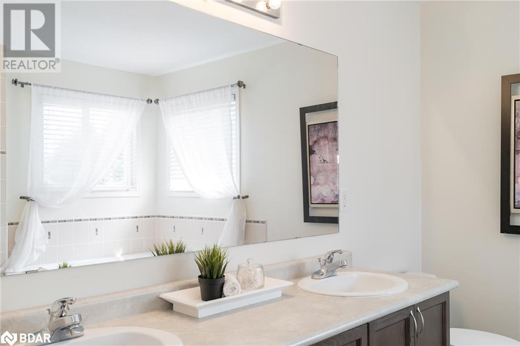 22 Commonwealth Road, Barrie, Ontario  L4M 0E1 - Photo 15 - 40685214