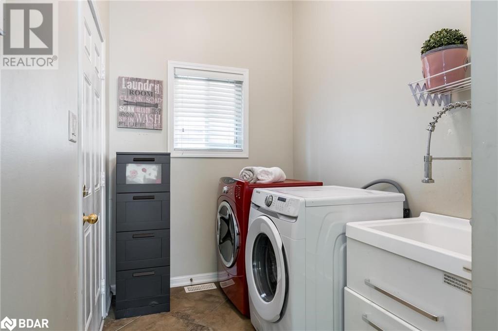 22 Commonwealth Road, Barrie, Ontario  L4M 0E1 - Photo 12 - 40685214