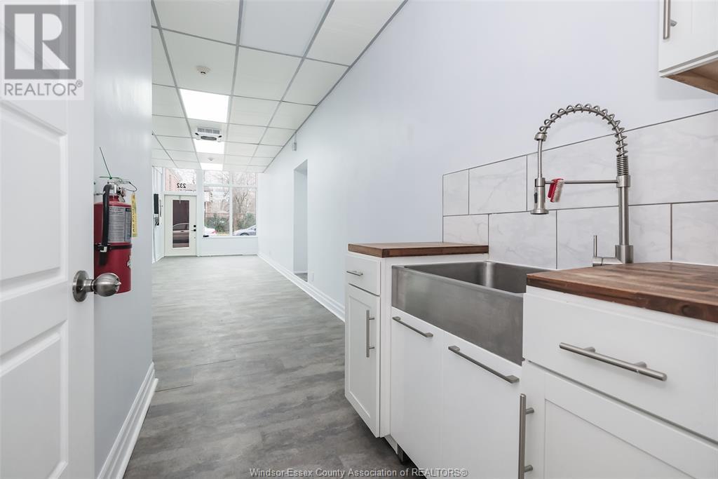 232 Erie Street West, Windsor, Ontario  N9A 6B5 - Photo 5 - 24029653