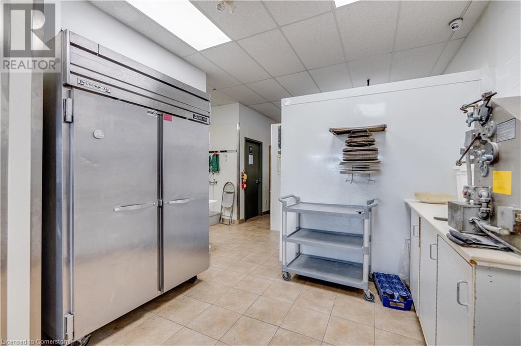 995 Paisley Road Unit# 14, Guelph, Ontario  N1K 1X6 - Photo 17 - XH4206239